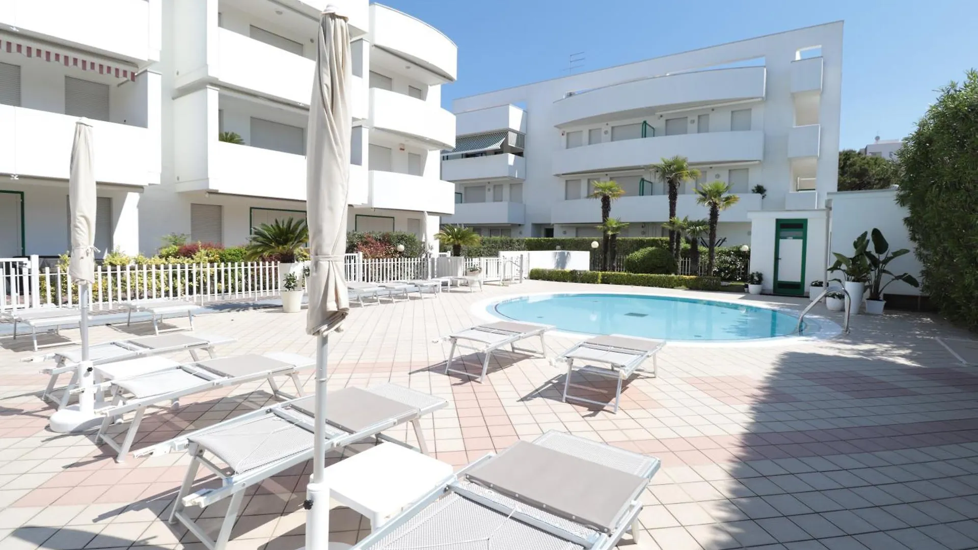 Papaya - Immobiliare Living Apartment Lido di Jesolo Italy
